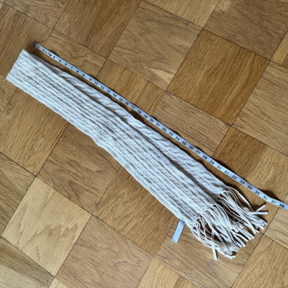 Ann Taylor Cream Ivory Cashmere Scarf Cable Knit Thin Long Fringe Winter - Picture 5 of 6